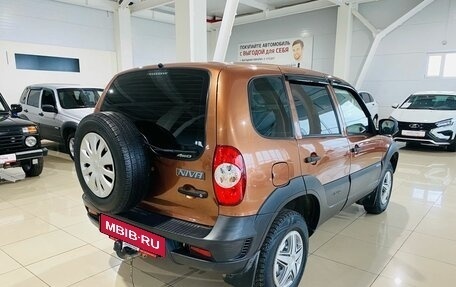 Chevrolet Niva I рестайлинг, 2018 год, 770 000 рублей, 5 фотография