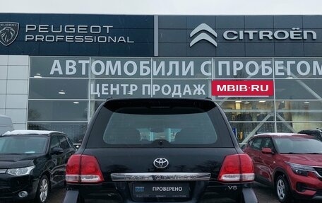 Toyota Land Cruiser 200, 2009 год, 2 520 000 рублей, 6 фотография