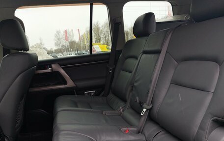 Toyota Land Cruiser 200, 2009 год, 2 520 000 рублей, 33 фотография