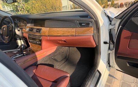 BMW 7 серия, 2011 год, 1 290 000 рублей, 9 фотография