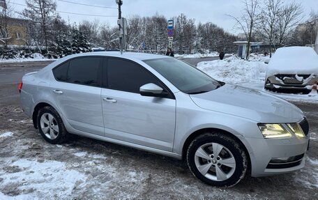 Skoda Octavia, 2017 год, 1 950 000 рублей, 6 фотография
