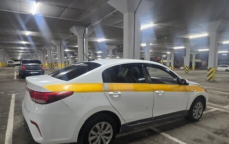 KIA Rio IV, 2018 год, 595 000 рублей, 6 фотография