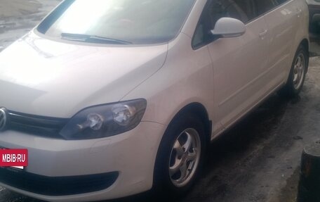 Volkswagen Golf Plus II, 2011 год, 750 000 рублей, 2 фотография