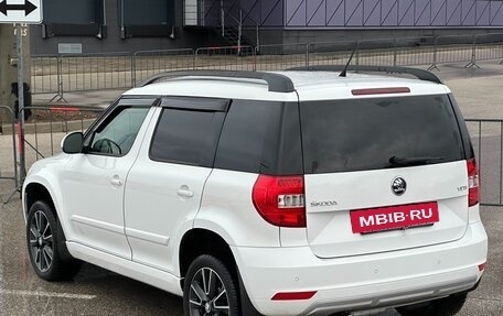 Skoda Yeti I рестайлинг, 2014 год, 1 077 000 рублей, 27 фотография