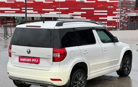 Skoda Yeti I рестайлинг, 2014 год, 1 077 000 рублей, 32 фотография