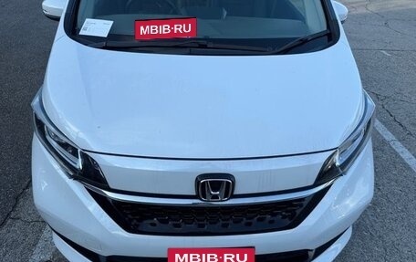 Honda Freed II, 2022 год, 1 500 000 рублей, 7 фотография