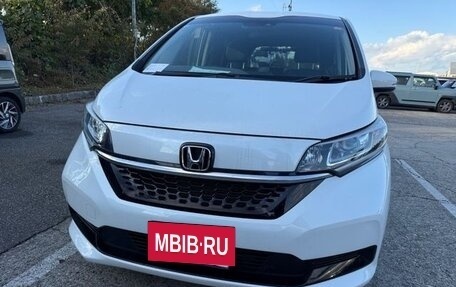 Honda Freed II, 2022 год, 1 500 000 рублей, 2 фотография
