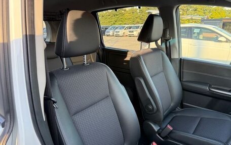 Honda Freed II, 2022 год, 1 500 000 рублей, 26 фотография