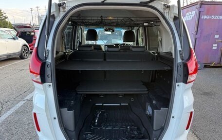 Honda Freed II, 2022 год, 1 500 000 рублей, 34 фотография