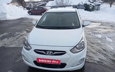 Hyundai Solaris II рестайлинг, 2012 год, 650 000 рублей, 1 фотография
