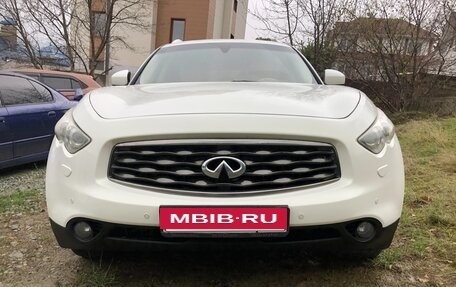 Infiniti FX II, 2010 год, 2 190 000 рублей, 5 фотография