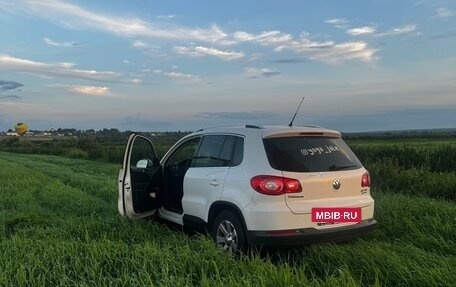 Volkswagen Tiguan I, 2011 год, 1 300 000 рублей, 3 фотография