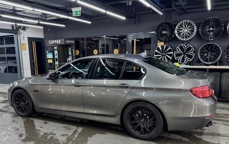 BMW 5 серия, 2013 год, 2 100 000 рублей, 7 фотография