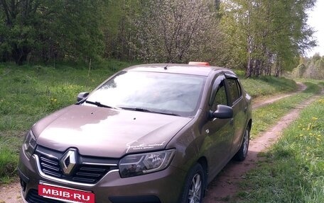 Renault Logan II, 2019 год, 600 000 рублей, 6 фотография