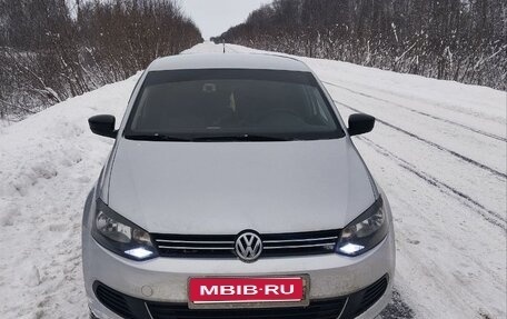 Volkswagen Polo VI (EU Market), 2013 год, 730 000 рублей, 1 фотография