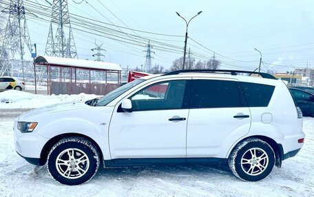Mitsubishi Outlander III рестайлинг 3, 2011 год, 1 100 000 рублей, 3 фотография