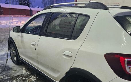 Renault Sandero II рестайлинг, 2019 год, 1 100 000 рублей, 3 фотография