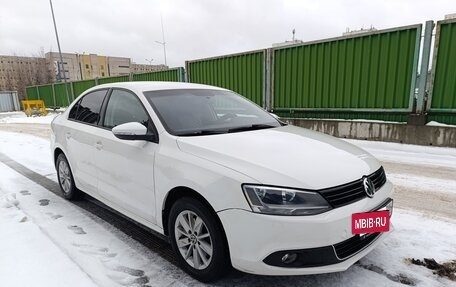 Volkswagen Jetta VI, 2014 год, 685 000 рублей, 2 фотография