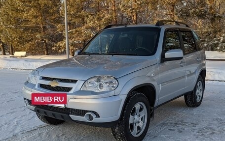 Chevrolet Niva I рестайлинг, 2012 год, 670 000 рублей, 7 фотография