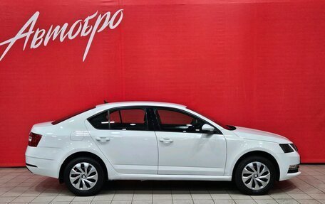 Skoda Octavia, 2018 год, 1 699 000 рублей, 6 фотография