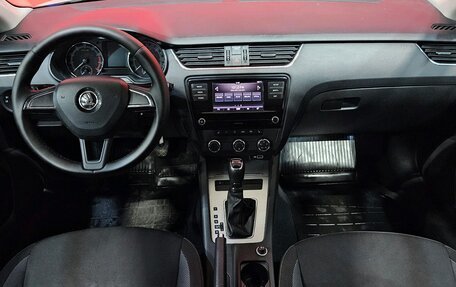 Skoda Octavia, 2018 год, 1 699 000 рублей, 9 фотография