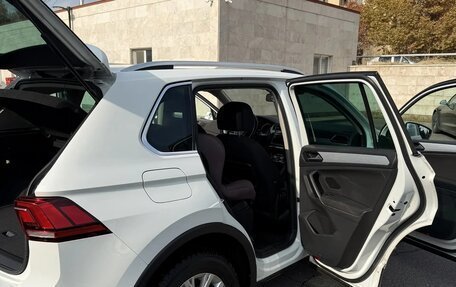 Volkswagen Tiguan II, 2019 год, 3 000 000 рублей, 16 фотография