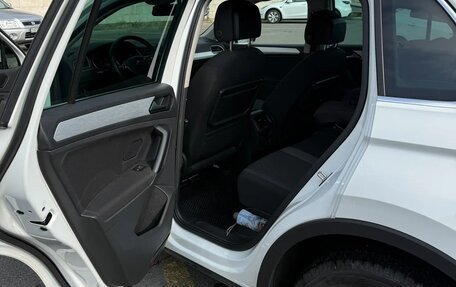 Volkswagen Tiguan II, 2019 год, 3 000 000 рублей, 23 фотография