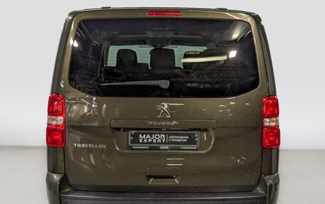 Peugeot Traveller I, 2018 год, 3 100 000 рублей, 6 фотография