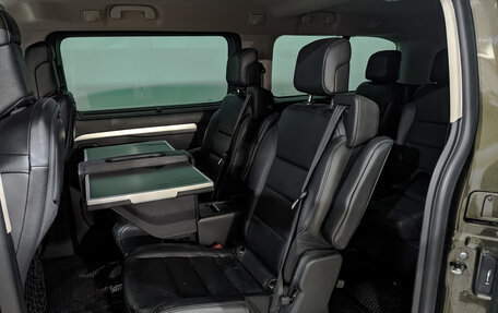 Peugeot Traveller I, 2018 год, 3 100 000 рублей, 16 фотография