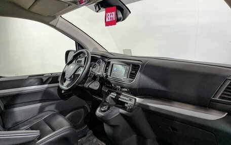 Peugeot Traveller I, 2018 год, 3 100 000 рублей, 12 фотография