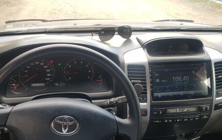 Toyota Land Cruiser Prado 120 рестайлинг, 2006 год, 2 700 000 рублей, 22 фотография