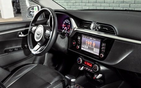 KIA Rio IV, 2021 год, 1 680 000 рублей, 15 фотография