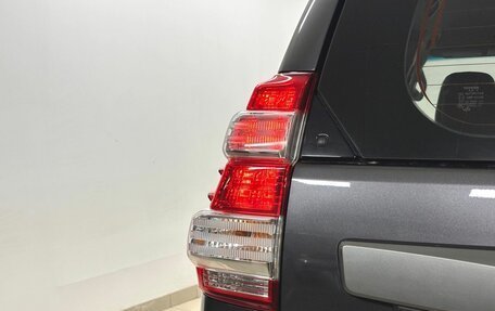 Toyota Land Cruiser Prado 150 рестайлинг 2, 2014 год, 3 379 000 рублей, 10 фотография