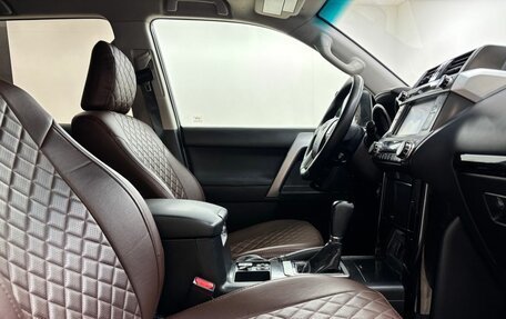 Toyota Land Cruiser Prado 150 рестайлинг 2, 2014 год, 3 379 000 рублей, 12 фотография