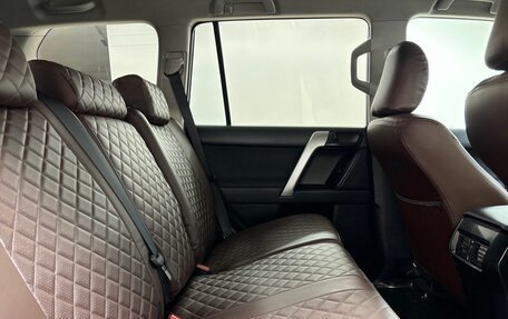 Toyota Land Cruiser Prado 150 рестайлинг 2, 2014 год, 3 379 000 рублей, 13 фотография