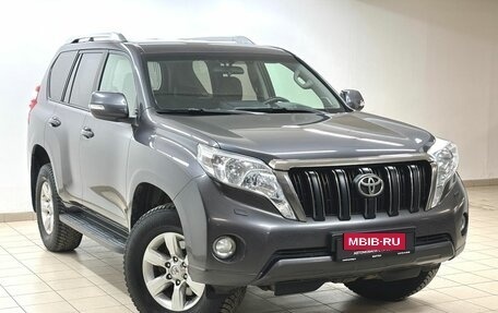 Toyota Land Cruiser Prado 150 рестайлинг 2, 2014 год, 3 379 000 рублей, 3 фотография