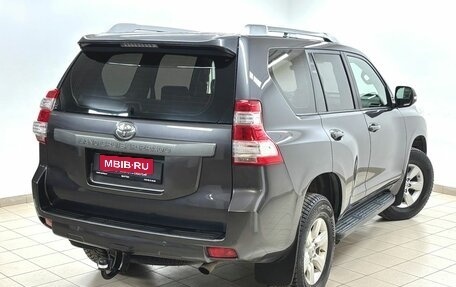 Toyota Land Cruiser Prado 150 рестайлинг 2, 2014 год, 3 379 000 рублей, 9 фотография