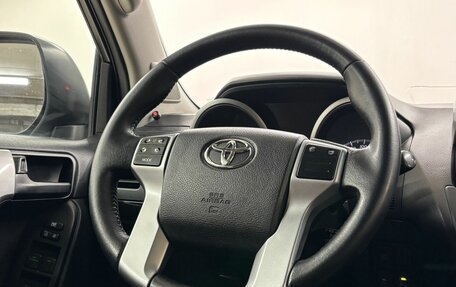 Toyota Land Cruiser Prado 150 рестайлинг 2, 2014 год, 3 379 000 рублей, 18 фотография