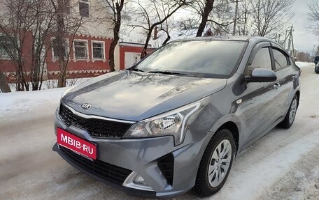 KIA Rio IV, 2020 год, 1 350 000 рублей, 1 фотография