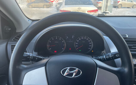 Hyundai Solaris II рестайлинг, 2014 год, 900 000 рублей, 14 фотография