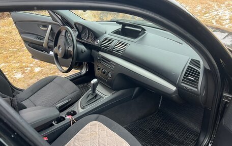 BMW 1 серия, 2010 год, 950 000 рублей, 9 фотография