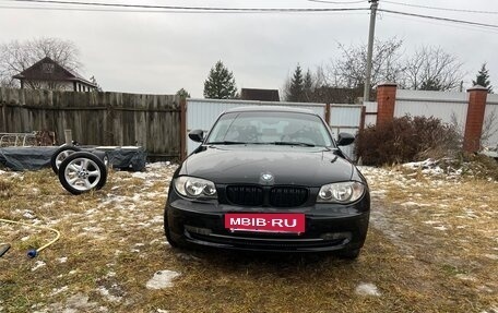 BMW 1 серия, 2010 год, 950 000 рублей, 3 фотография
