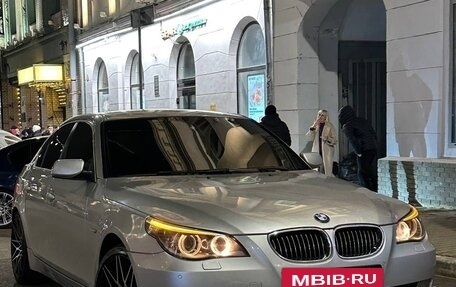 BMW 5 серия, 2008 год, 1 300 000 рублей, 11 фотография