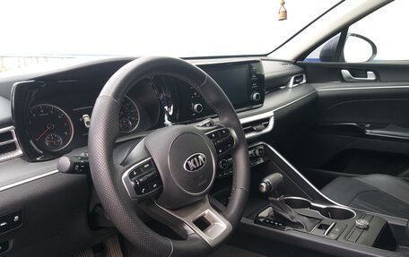 KIA K5, 2020 год, 2 500 000 рублей, 9 фотография