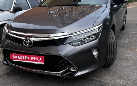 Toyota Camry, 2016 год, 1 750 000 рублей, 2 фотография
