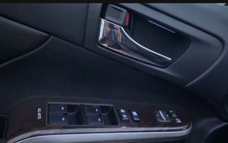 Toyota Camry, 2016 год, 1 750 000 рублей, 10 фотография