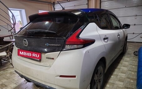 Nissan Leaf II, 2017 год, 1 400 000 рублей, 4 фотография