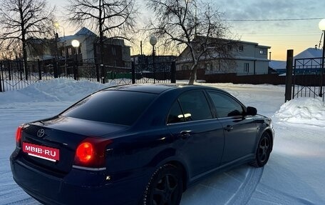 Toyota Avensis III рестайлинг, 2005 год, 670 000 рублей, 4 фотография