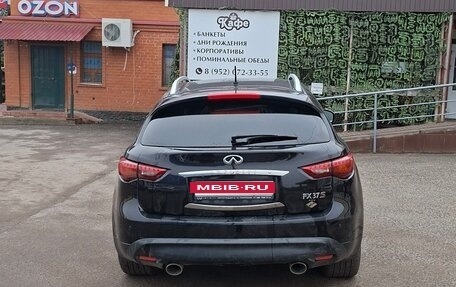 Infiniti FX II, 2011 год, 950 000 рублей, 4 фотография