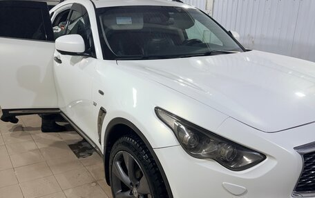 Infiniti QX70, 2014 год, 2 400 000 рублей, 9 фотография